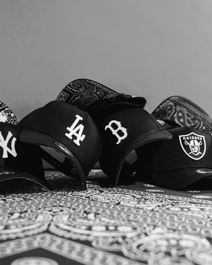 New Era New York Yankees Paisley Under Visor 9FORTY K-Frame Snapback Black/White