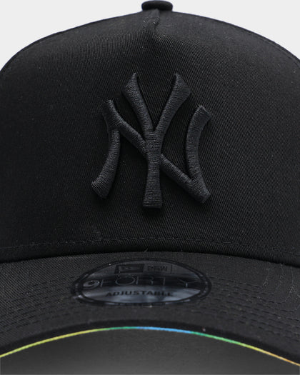 New Era New York Yankees Black Heat Map Undervisor 9FORTY A-Frame Strapback Black/Heat Map
