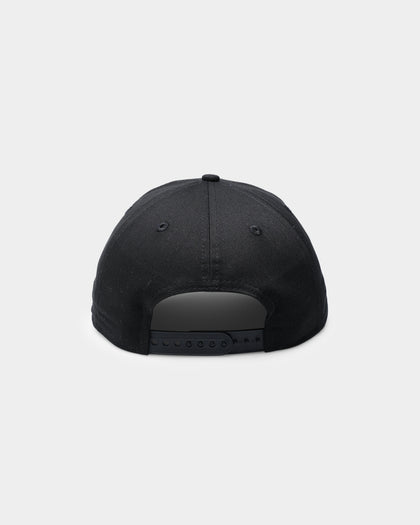 New Era Boston Red Sox Metal Badge 9FORTY A-Frame Snapback Tie-Dye