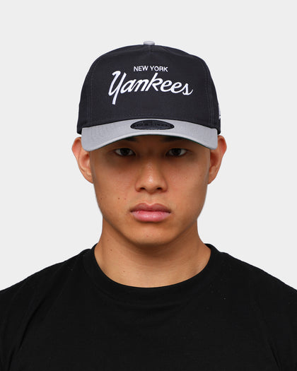 New Era New York Yankees 2-Tone Script Old Golfer Snapback Navy/Grey