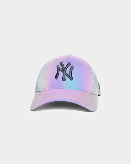 New Era Women's New York Yankees Rainbow Reflective 9FORTY Strapback Rainbow Reflective