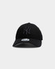 New Era Women's New York Yankees Black Rainbow 9FORTY Strapback Black/Rainbow Reflective