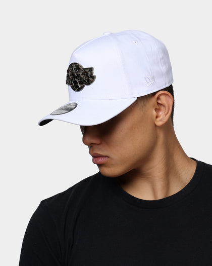 New Era Los Angeles Lakers Woodland Camo Badge 9FORTY A-Frame Snapback White