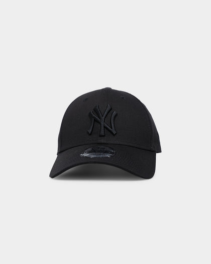 New Era New York Yankees 9FORTY Cloth Strapback Black/Black