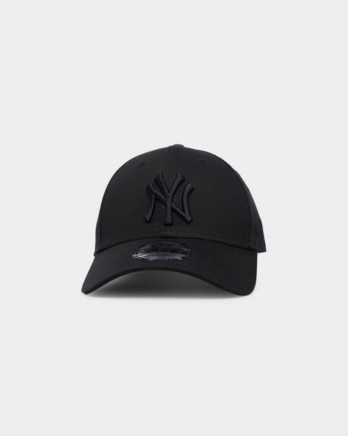 New Era New York Yankees 9FORTY Cloth Strapback Black/Black