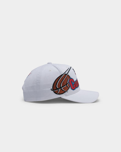 Mitchell & Ness Chicago Bulls '96 Champs Wave Pro Crown Snapback White