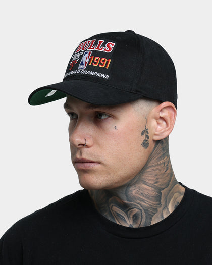 Mitchell & Ness Chicago Bulls '91 Champion Last Dance Deadstock Snapback Black