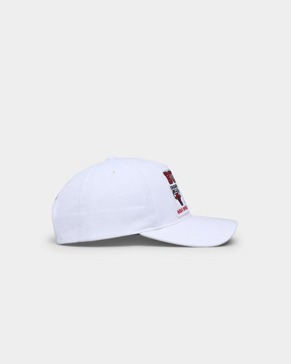Mitchell & Ness Chicago Bulls '91 Champion Last Dance Deadstock Snapback White