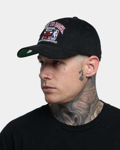Mitchell & Ness Chicago Bulls '91-'92 Championship Last Dance Deadstock Snapback Black