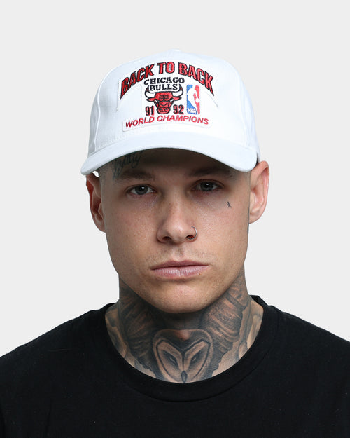 Mitchell & Ness Chicago Bulls '91-'92 Championship Last Dance Deadstock Snapback White
