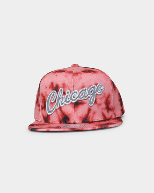 Mitchell & Ness Chicago Bulls NBA In A Galaxy Snapback Red