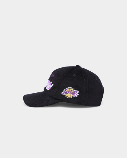 Mitchell & Ness Los Angeles Lakers Corduroy Script Deadstock Snapback Black/Purple