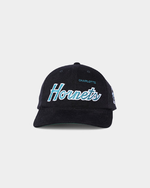 Mitchell & Ness Charlotte Hornets Corduroy Script Deadstock Snapback Black