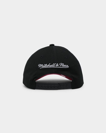 Mitchell & Ness San Antonio Spurs 'Black Team Arch Design' Pro Crown Snapback Black/Pink