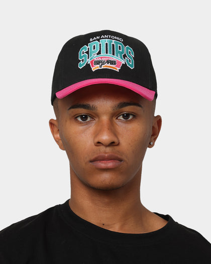Mitchell & Ness San Antonio Spurs 'Black Team Arch Design' Pro Crown Snapback Black/Pink