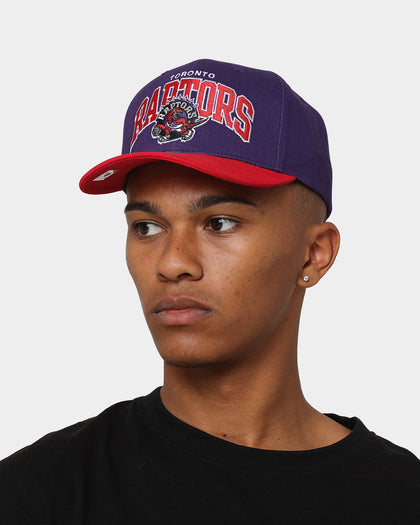 Mitchell & Ness Toronto Raptors 'OG Team Arch Design' Pro Crown Snapback Purple/Red
