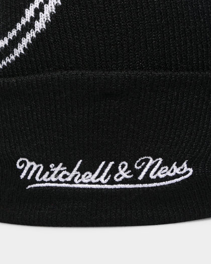 Mitchell & Ness Chicago Bulls B&W Script Burst Pom Beanie Black