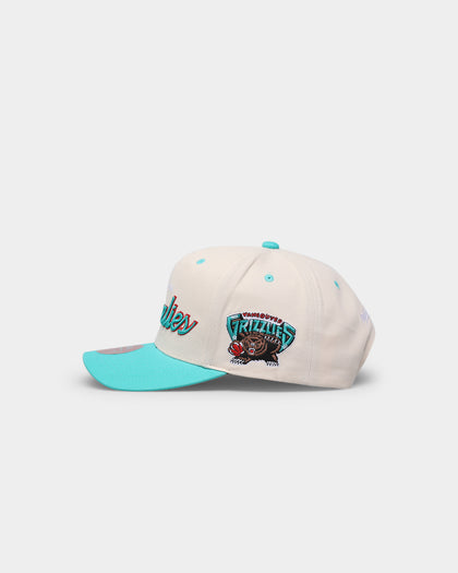 Mitchell & Ness Vancouver Grizzliers "Cream Team Script" Pro Crown Snapback Cream