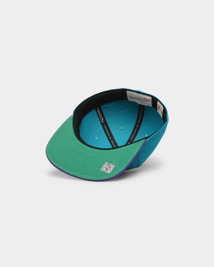 Mitchell & Ness Charlotte Hornets 'Team 2 Tone 2.0 Hardwood Classics' Fitted Teal