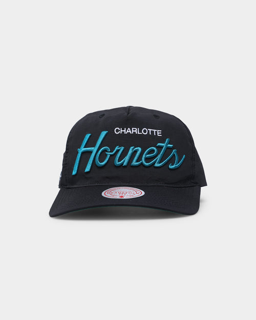 Mitchell & Ness Charlotte Hornets Montage Deadstock Nylon Snapback Black