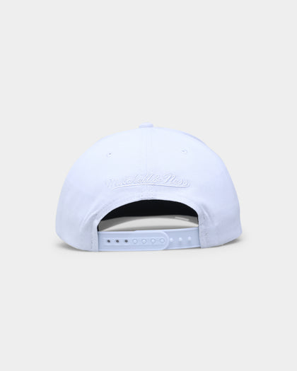 Mitchell & Ness Chicago Bulls 'Easy Win' Pro Crown Snapback White