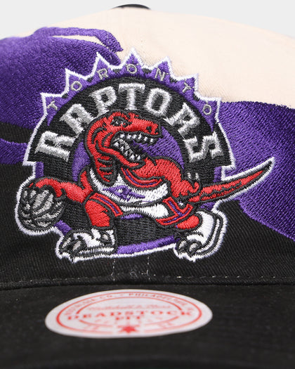Mitchell & Ness Toronto Raptors 'Cream Paintbrush' Deadstock Snapback Cream