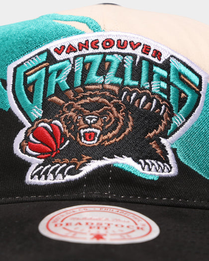 Mitchell & Ness Vancouver Grizzlies 'Cream Paintbrush' Deadstock Snapback Cream