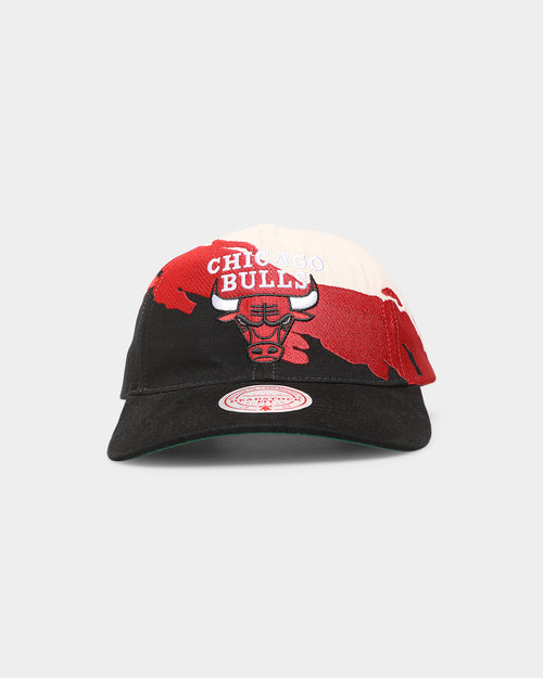 Mitchell & Ness Chicago Bulls 'Cream Paintbrush' Deadstock Snapback Cream