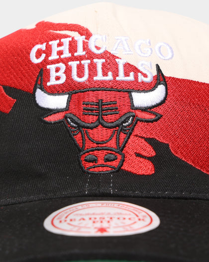 Mitchell & Ness Chicago Bulls 'Cream Paintbrush' Deadstock Snapback Cream