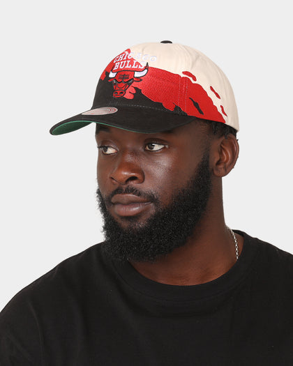 Mitchell & Ness Chicago Bulls 'Cream Paintbrush' Deadstock Snapback Cream
