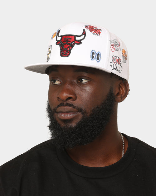 Mitchell & Ness Chicago Bulls 'Hand Drawn' Original Fit Snapback White