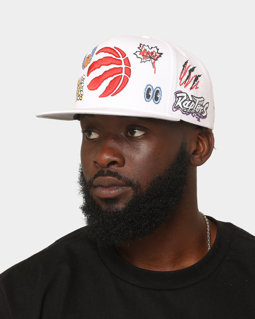 Mitchell & Ness Toronto Raptors 'Hand Drawn' Original Fit Snapback White