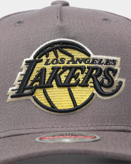 Mitchell & Ness Los Angeles Lakers Diamond One Redline Snapback Walnut
