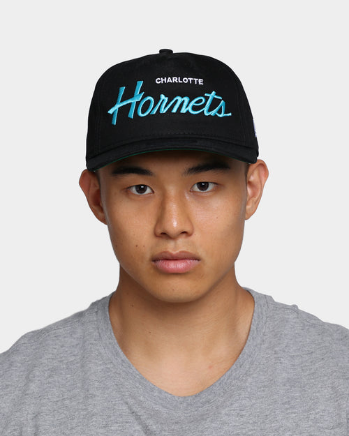 New Era Charlotte Hornets Coach Script Old Golfer Snapback Black