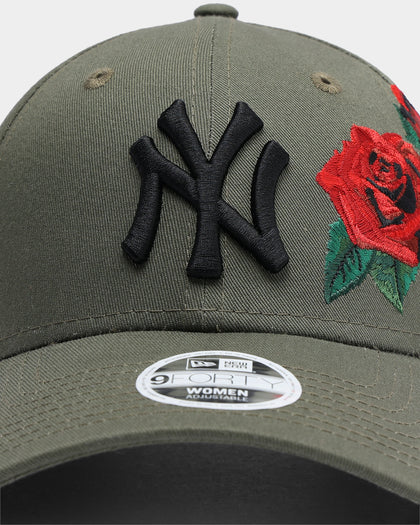 New Era Women's New York Yankees 'Rose Emblem' 9FORTY Strapback Olive/Black