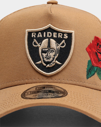 New Era Las Vegas Raiders Rose Hit 9FORTY A-Frame Snapback Wheat/Black