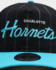 New Era Charlotte Hornets Pinstripe 2 Tone Old Golfer Snapback Pinstripe