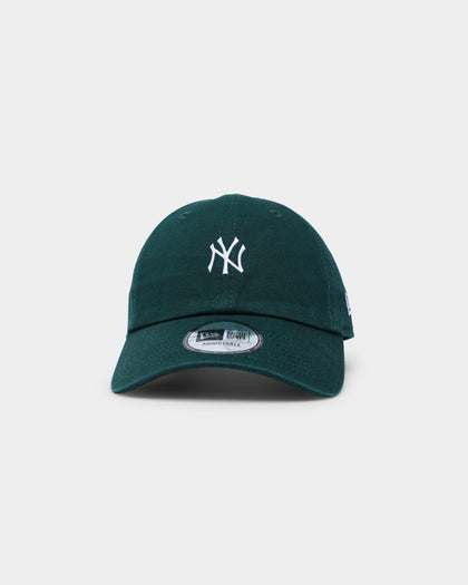New Era Casual Classic New York Yankees Strapback Forest Green/White