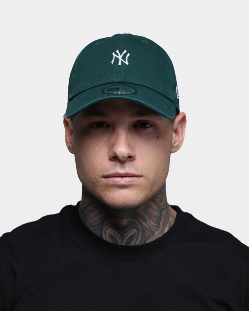 New Era Casual Classic New York Yankees Strapback Forest Green/White
