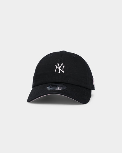 New Era New York Yankees 9FORTY Strapback Black/Baby Pink