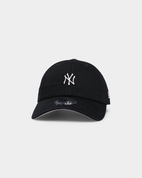 New Era New York Yankees 9FORTY Strapback Black/Baby Pink