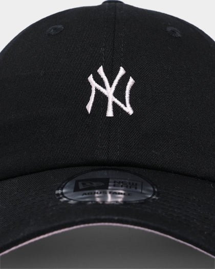 New Era New York Yankees 9FORTY Strapback Black/Baby Pink