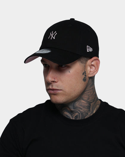 New Era New York Yankees 9FORTY Strapback Black/Baby Pink