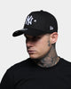 New Era New York Yankees Star Logo 9FORTY A-Frame Snapback Black
