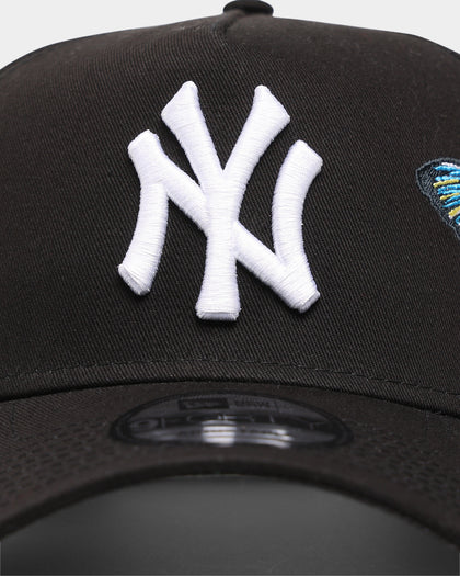 New Era New York Yankees "Butterfly Accent" 9FORTY A-Frame Snapback Black/Blue