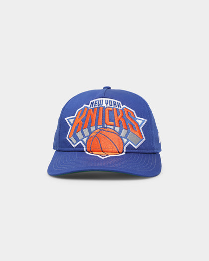 New Era New York Knicks 'Oversized Team Logo' Old Golfer Snapback Blue/Orange