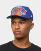 New Era New York Knicks 'Oversized Team Logo' Old Golfer Snapback Blue/Orange