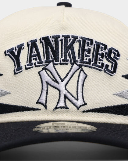 New Era New York Yankees "Off-White Diamond" Old Golfer Snapback Navy/Tan/Black