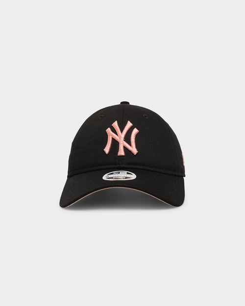 New Era Women's New York Yankees "Peach" 9TWENTY Strapback Black/Peach