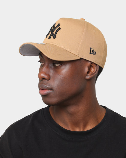 ew Era New York Yankees World Series Wheat 9FORTY A-Frame Snapback Medium Beige